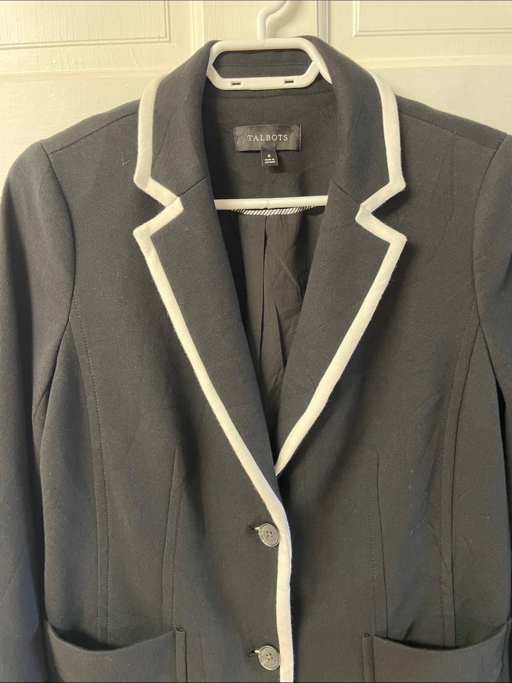 Talbots pique knit blazer 2 button piped black with white trim women’s size 8 - Picture 4 of 16